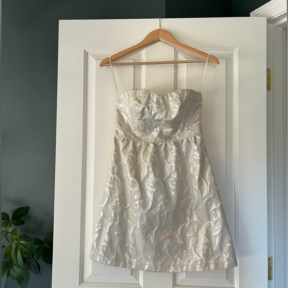 Cream metallic cocktail dress size 2